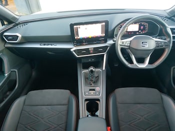 Used SEAT Leon 2024 for sale - 77108283: Photo