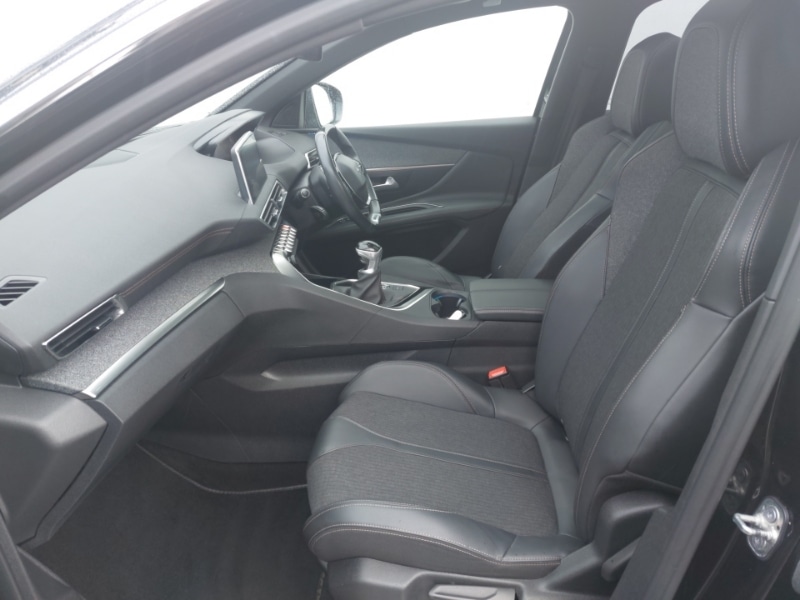 Used Peugeot 3008 2019 for sale - 76437772: Photo 5