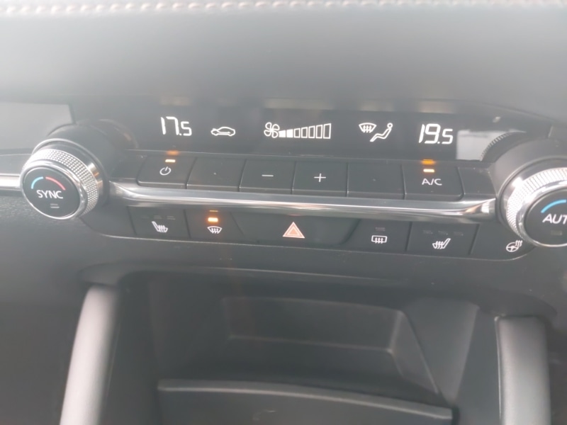 Used Mazda Mazda3 2022 for sale - 76059058: Photo 14