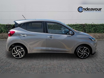 Used Hyundai i10 2023 for sale - 78995227: Photo