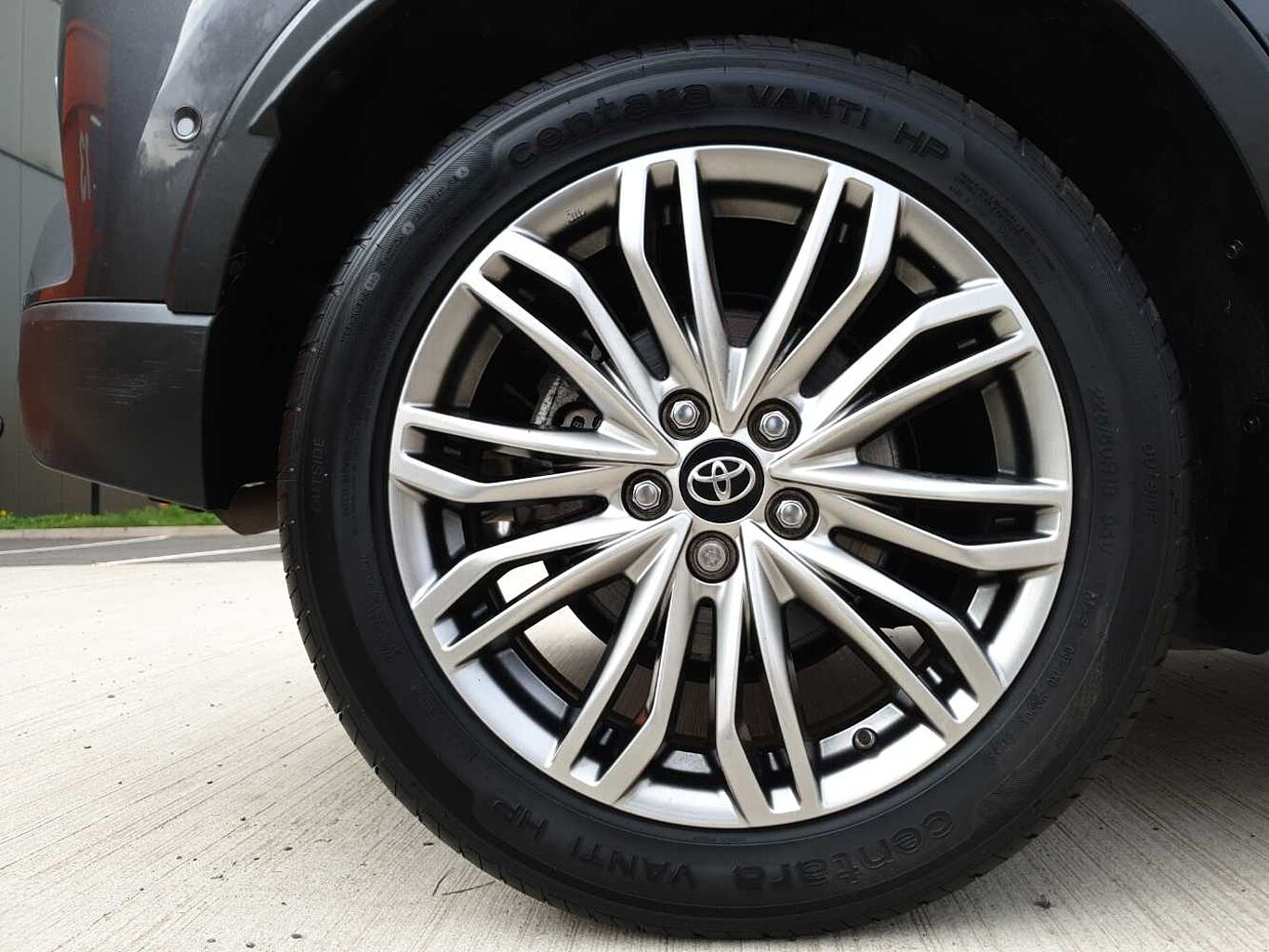 Used Toyota C-HR 2023 for sale - 78021473: Photo 14