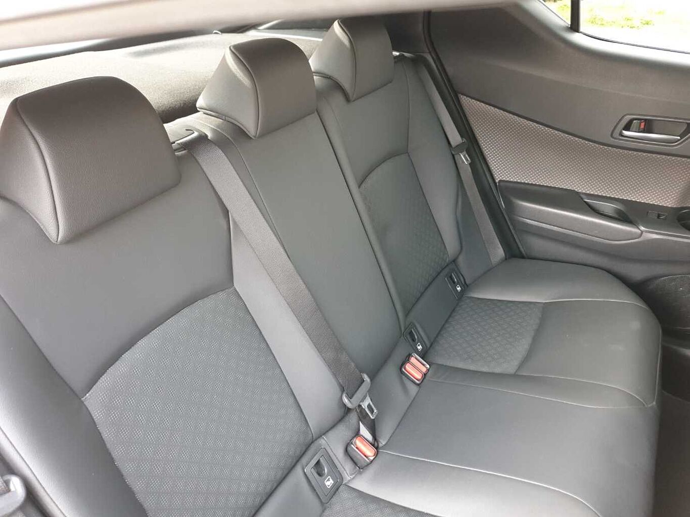 Used Toyota C-HR 2023 for sale - 78021473: Photo 24