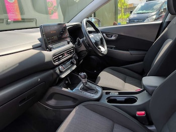 Used Hyundai KONA 2023 for sale - 78456521: Photo