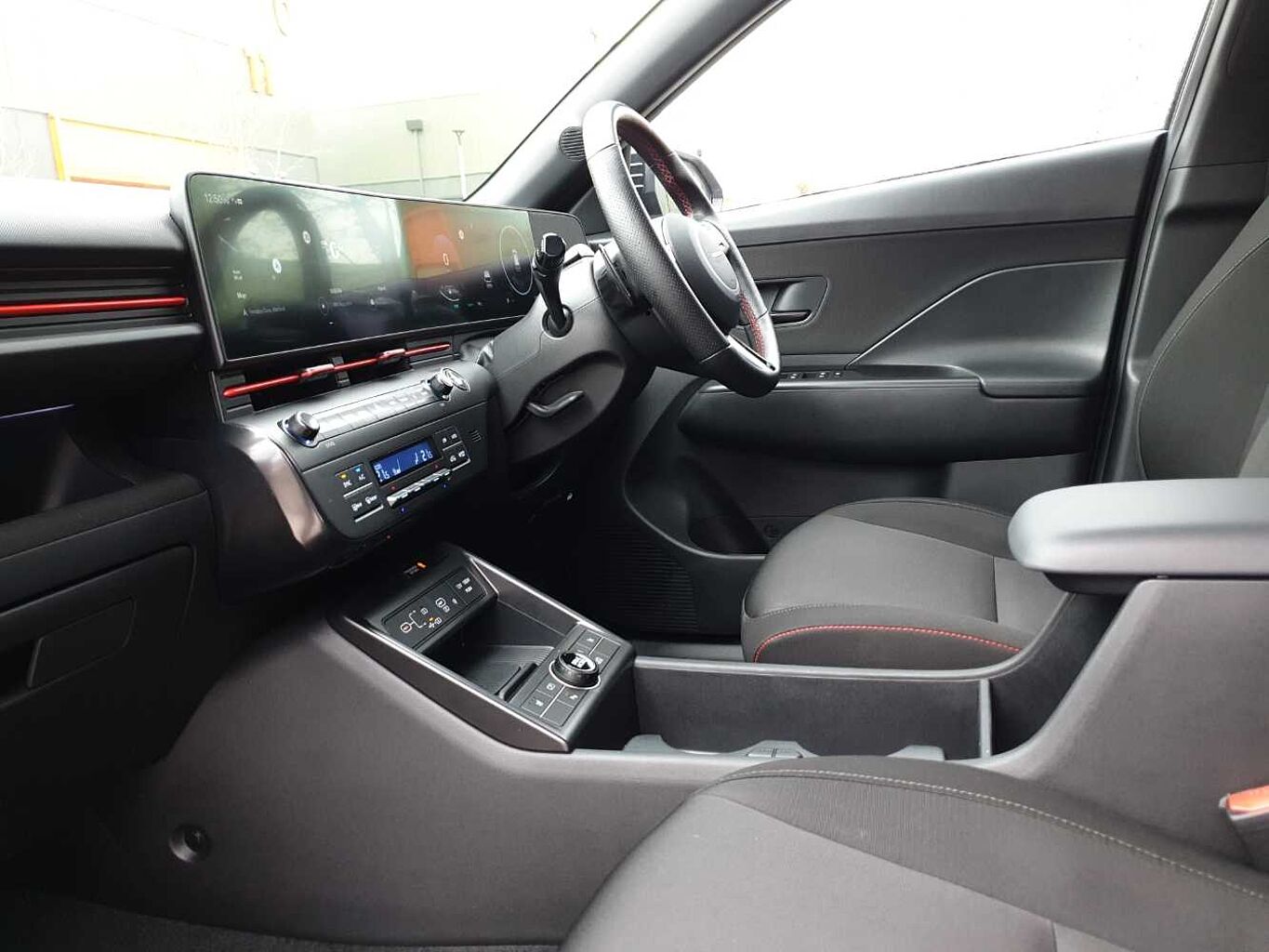 Used Hyundai KONA 2025 for sale - 78021441: Photo 2