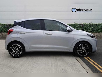 Used Hyundai i10 2024 for sale - 78021445: Photo