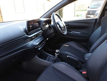 Used Hyundai i20 2023 for sale - 78021464: Photo