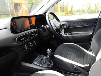 Used Hyundai i10 2022 for sale - 78298831: Photo