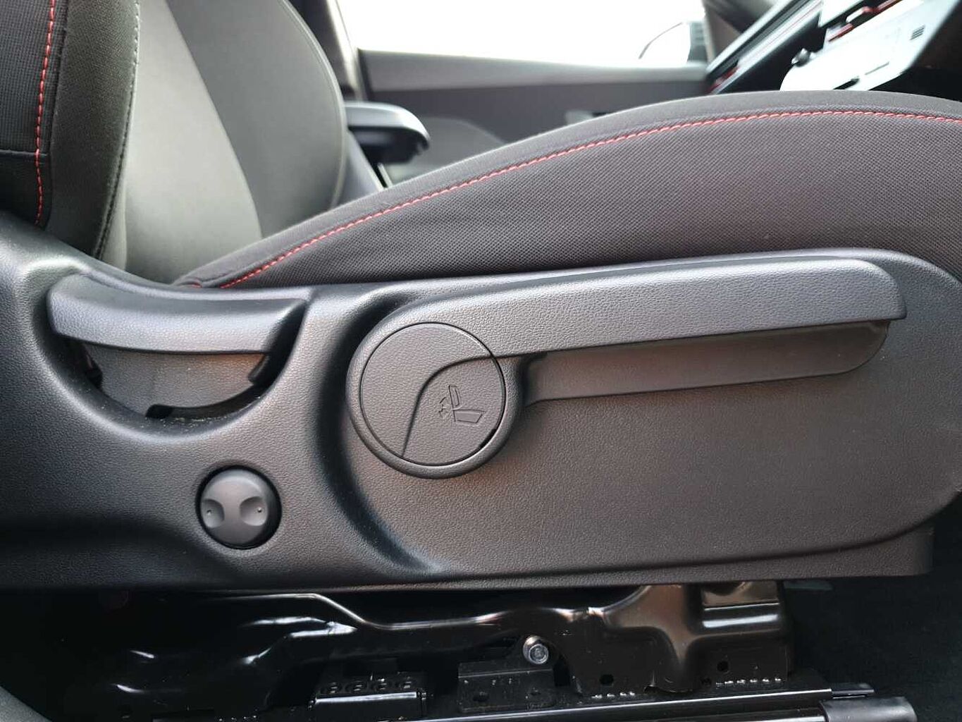 Used Hyundai KONA 2025 for sale - 78165674: Photo 15