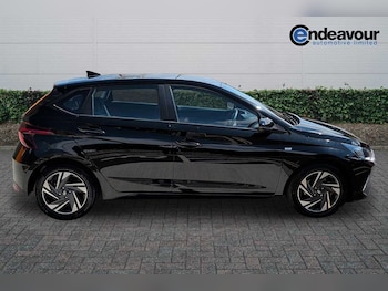 Used Hyundai i20 2022 for sale - 79445945: Photo