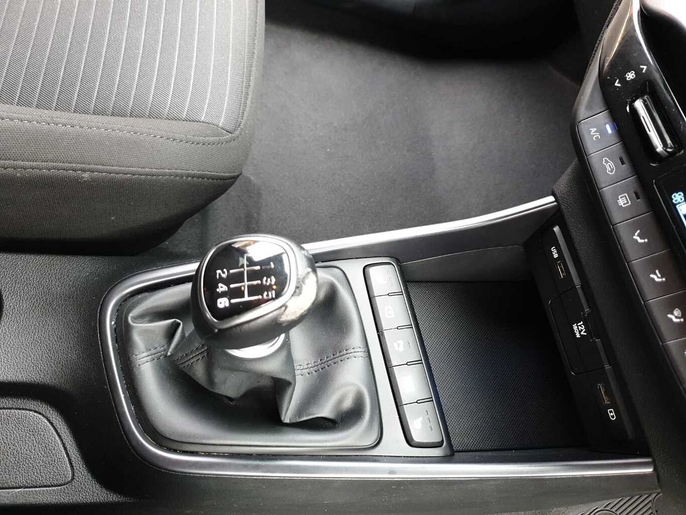 Used Hyundai i20 2022 for sale - 78021535: Photo 8