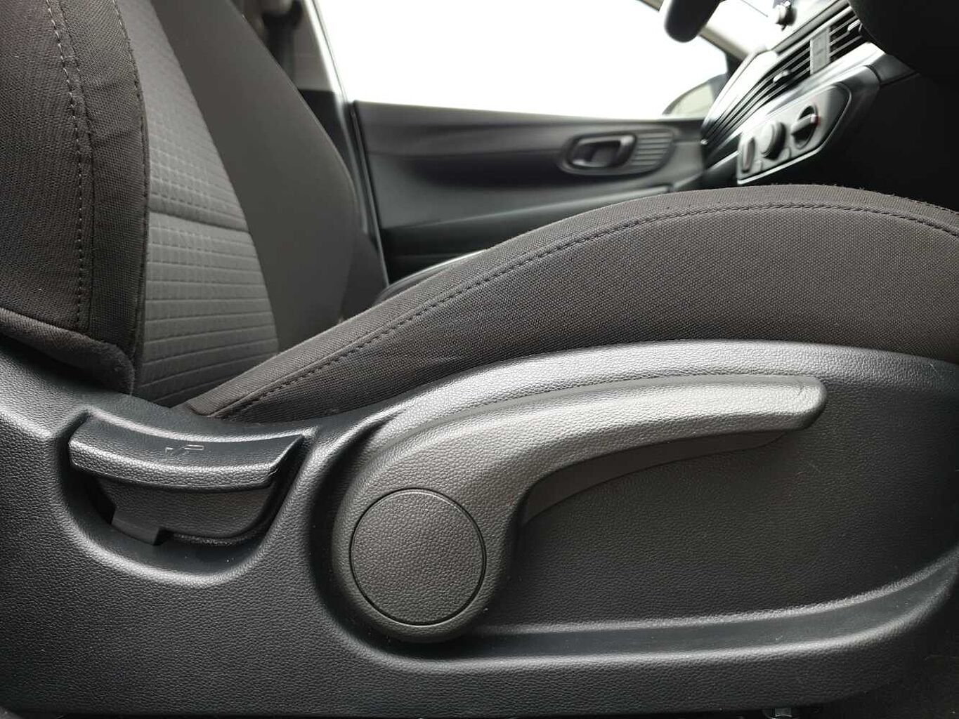 Used Hyundai i20 2023 for sale - 78021507: Photo 21