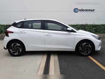 Used Hyundai i20 2023 for sale - 78021507: Photo