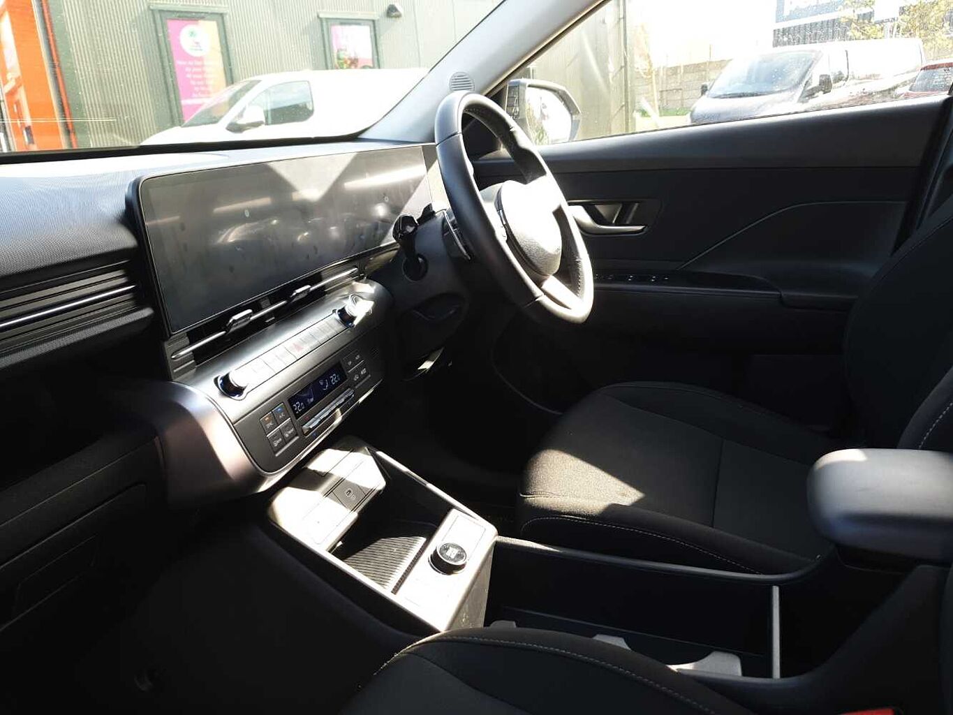 Used Hyundai KONA 2025 for sale - 78021480: Photo 2