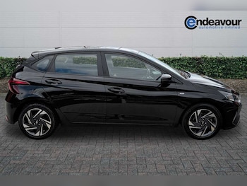 Used Hyundai i20 2022 for sale - 79458641: Photo