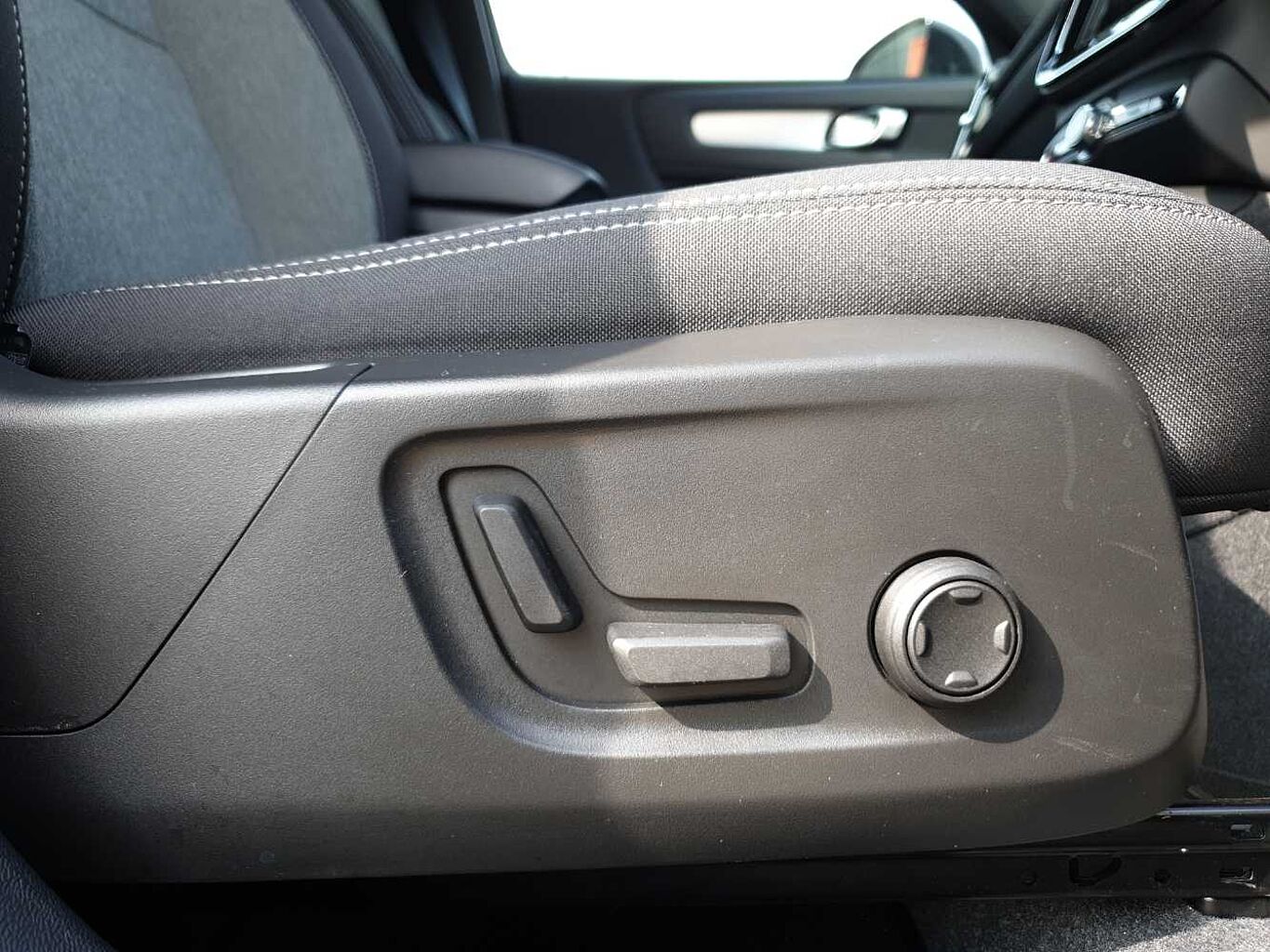 Used Volvo XC40 2024 for sale - 78021489: Photo 20