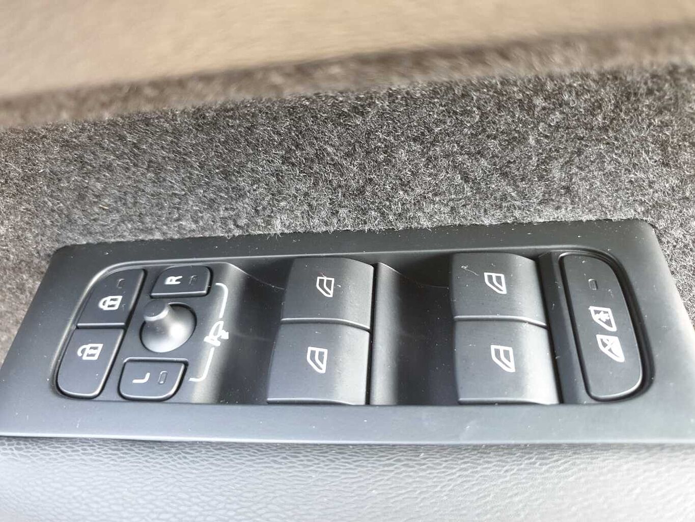 Used Volvo XC40 2024 for sale - 78021489: Photo 22