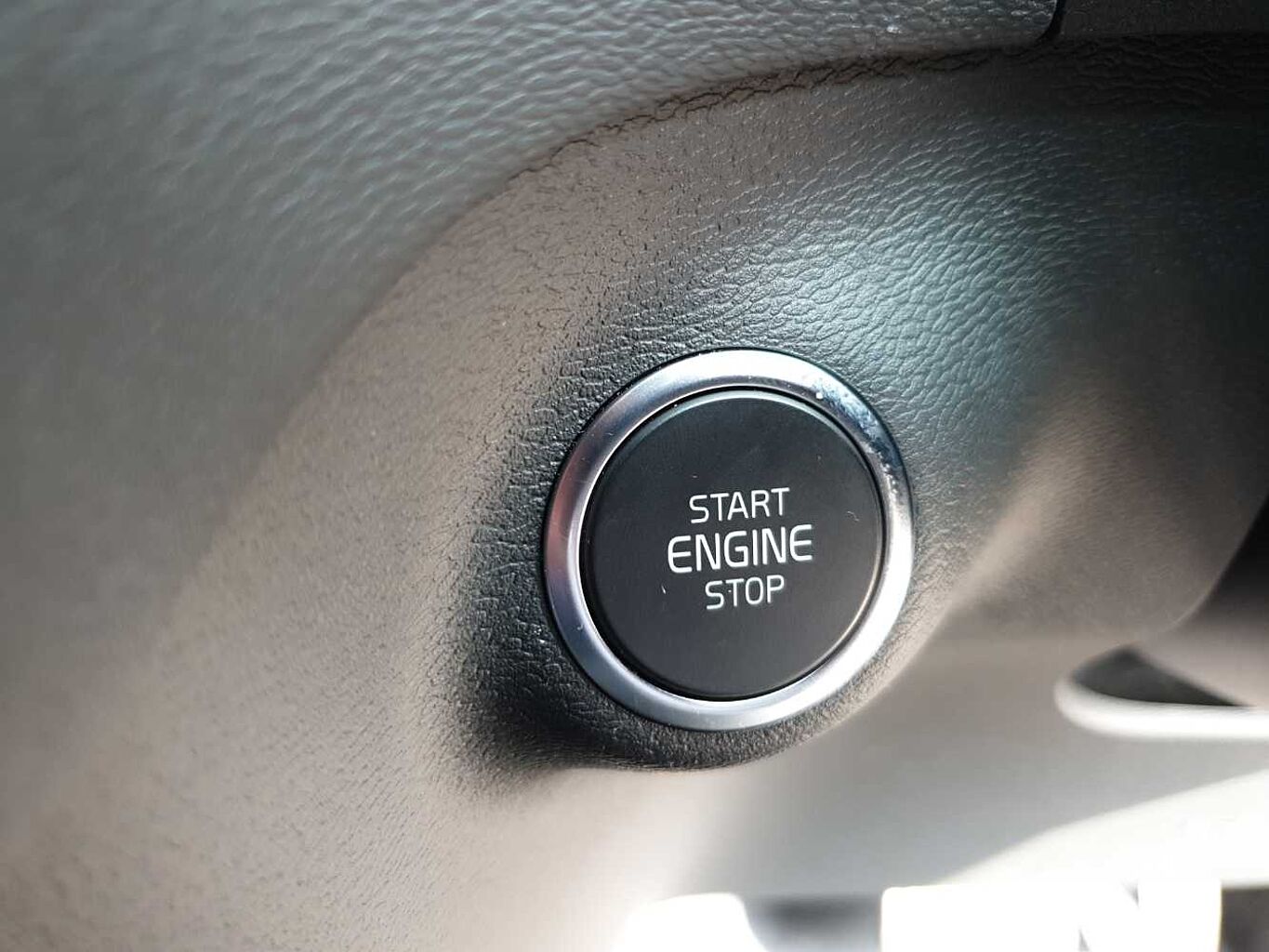 Used Volvo XC40 2024 for sale - 78021489: Photo 25