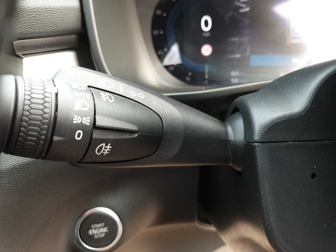 Used Volvo XC40 2024 for sale - 78021489: Photo 27