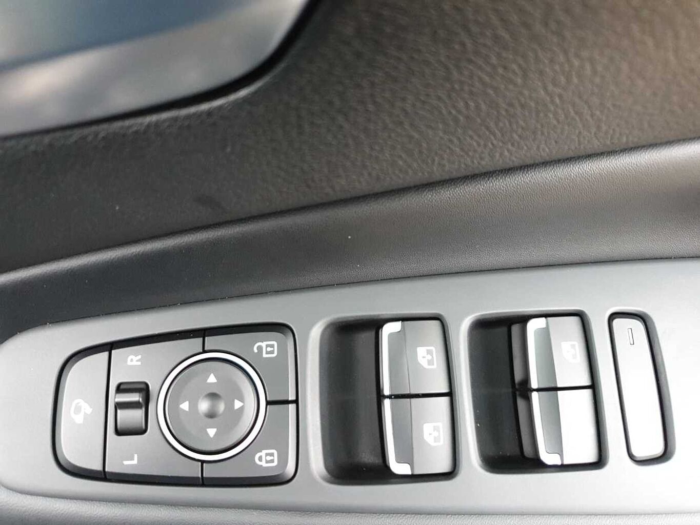 Used Hyundai Santa Fe 2023 for sale - 78021475: Photo 30