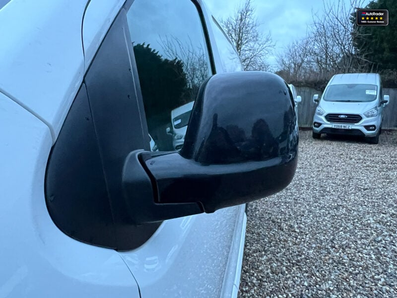 Used Vauxhall Vivaro 2022 for sale - 77042016: Photo 19