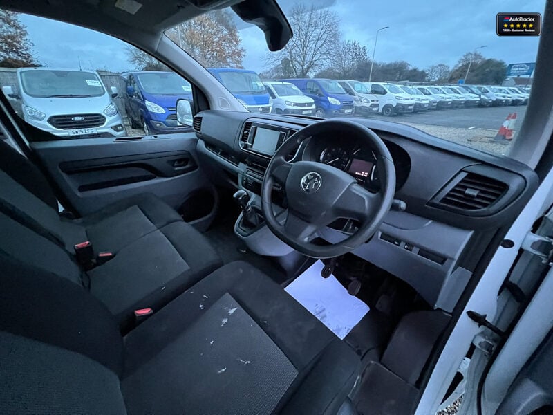 Used Vauxhall Vivaro 2022 for sale - 77042016: Photo 22