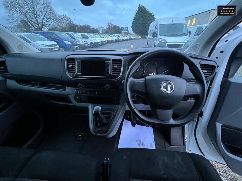 Used Vauxhall Vivaro 2022 for sale - 77042016: Photo 24