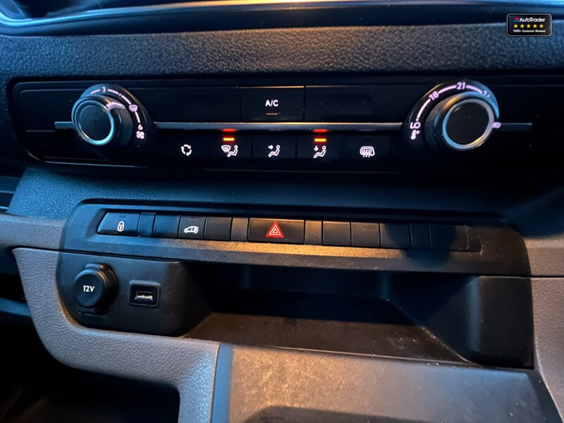 Used Vauxhall Vivaro 2022 for sale - 77042016: Photo 26