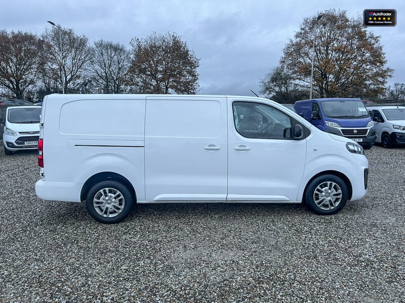 Used Vauxhall Vivaro 2022 for sale - 77042016: Photo 5
