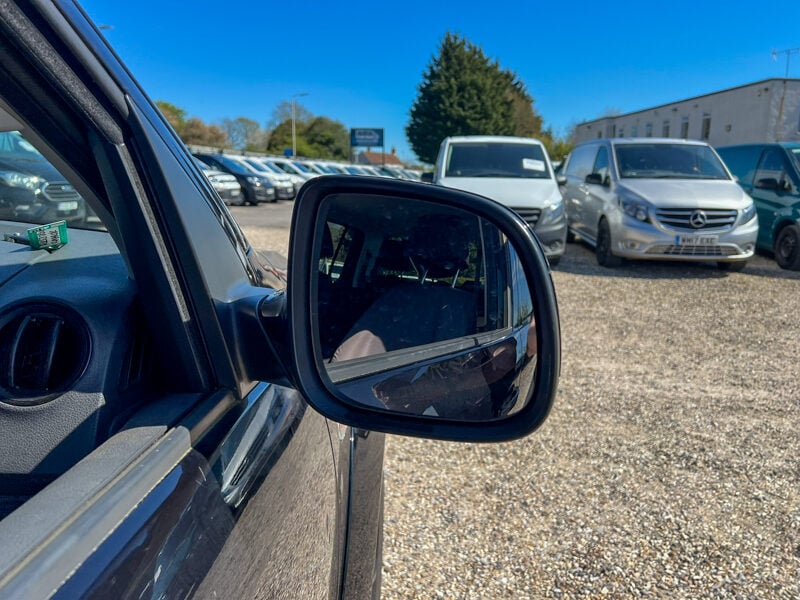 Used Volkswagen Amarok 2013 for sale - 78097924: Photo 15