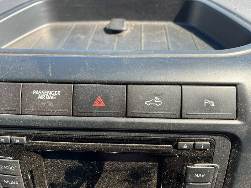 Used Volkswagen Amarok 2013 for sale - 78097924: Photo 34