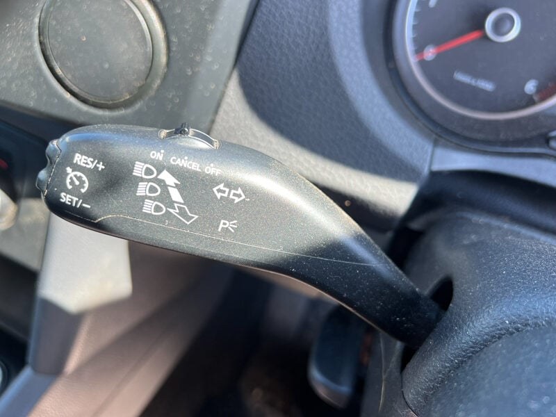 Used Volkswagen Amarok 2013 for sale - 78097924: Photo 40