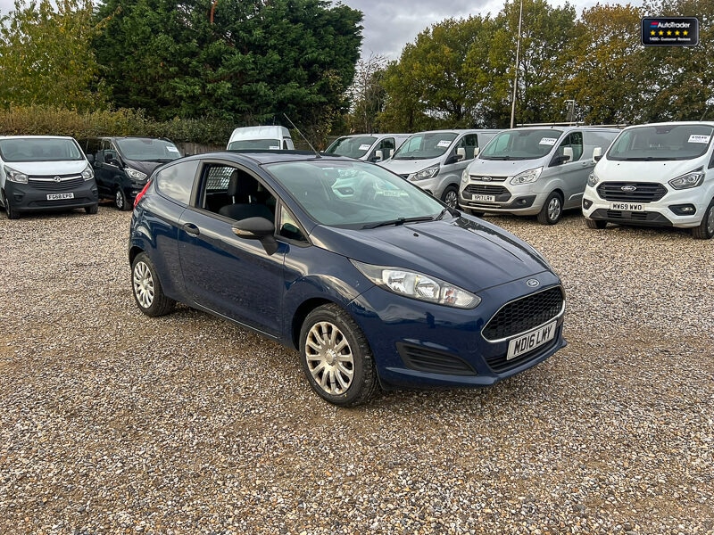 Used Ford Fiesta 2016 for sale - 77041808: Photo 4
