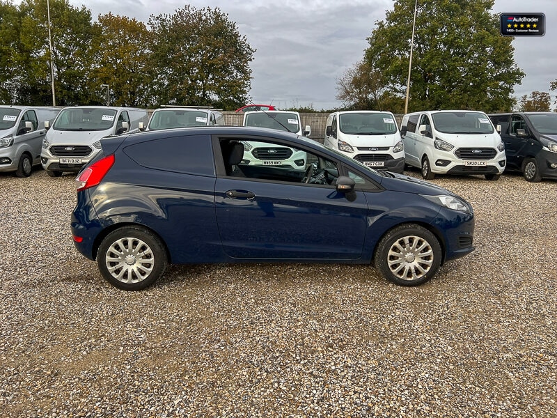 Used Ford Fiesta 2016 for sale - 77041808: Photo 5