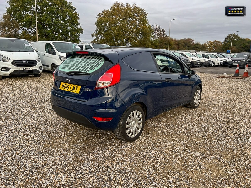 Used Ford Fiesta 2016 for sale - 77041808: Photo 6