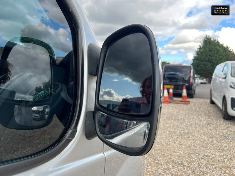 Used Vauxhall Vivaro 2009 for sale - 77041829: Photo 14