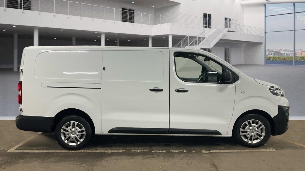 Used Vauxhall Vivaro 2020 for sale - 77608007: Photo 3