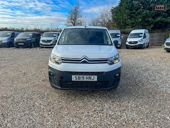 Used Citroen Berlingo 2019 for sale - 77042057: Photo