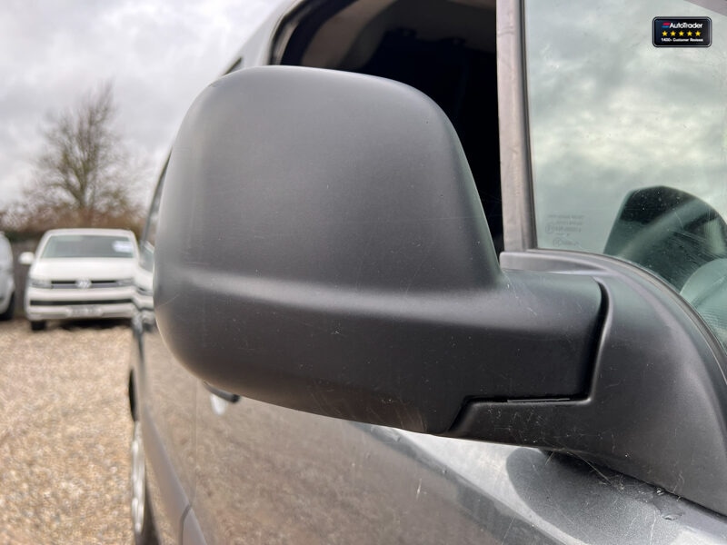 Used Peugeot Partner 2018 for sale - 77041724: Photo 15