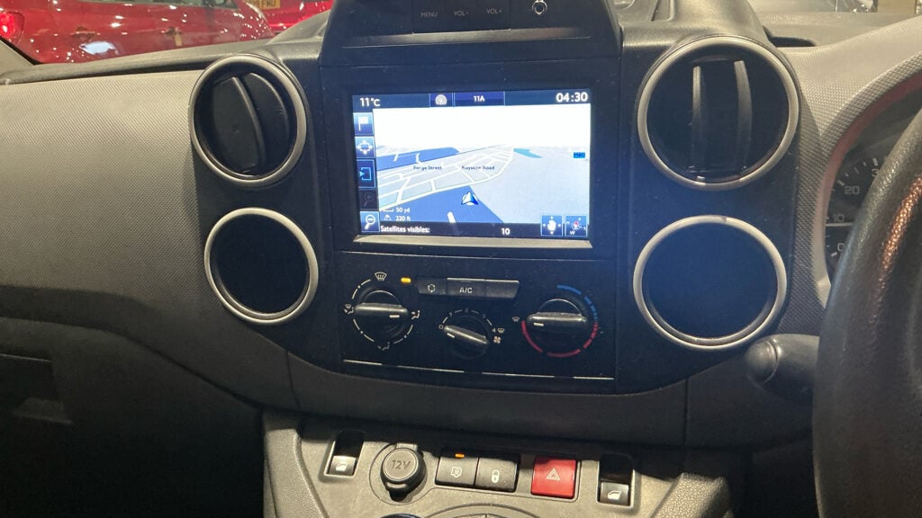 Used Peugeot Partner 2018 for sale - 77915586: Photo 11