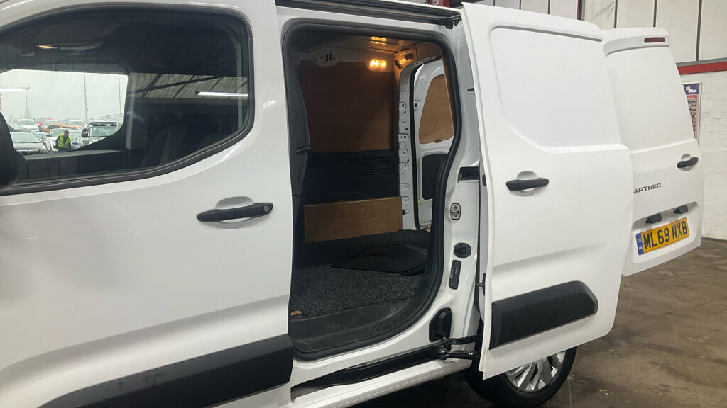 Used Peugeot Partner 2019 for sale - 77758794: Photo 8