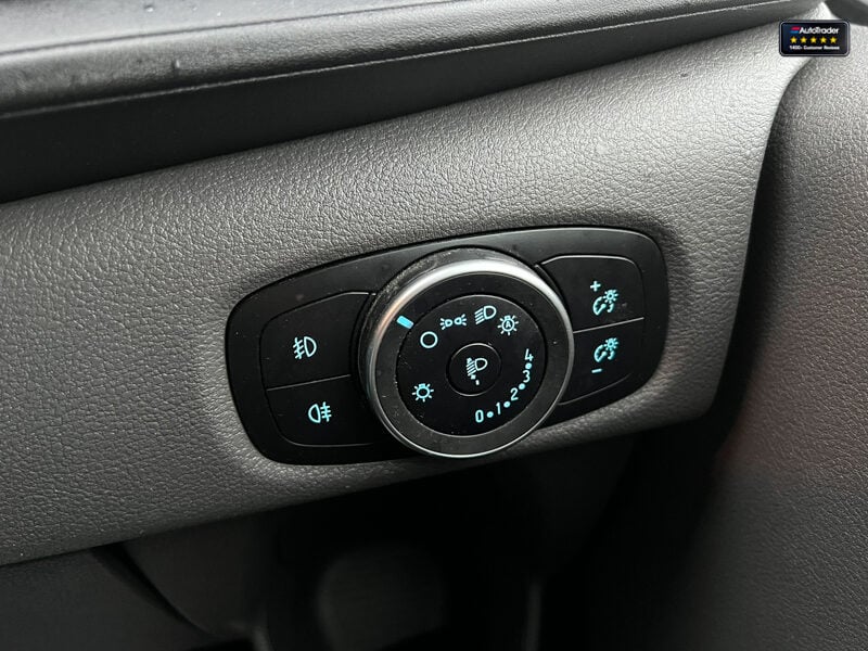 Used Ford Transit Custom 2019 for sale - 77042080: Photo 32