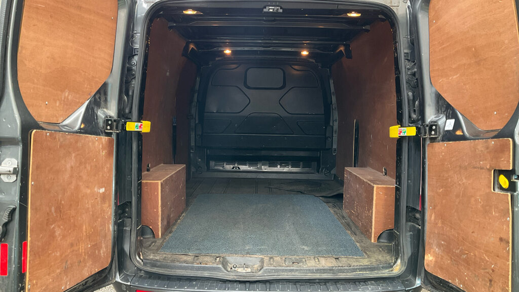 Used Ford Transit Custom 2018 for sale - 78070134: Photo 5