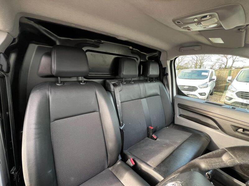 Used Vauxhall Vivaro 2021 for sale - 77138764: Photo 29