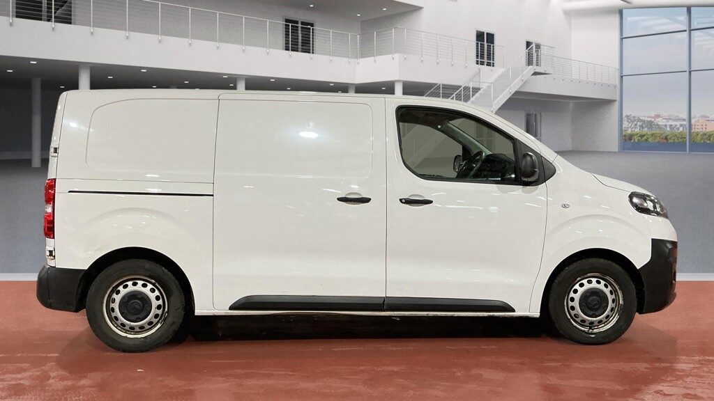 Used Vauxhall Vivaro 2021 for sale - 77138764: Photo 3