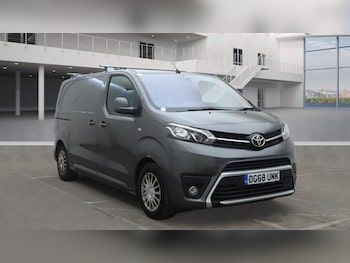 Used Toyota ProAce 2018 for sale - 77042140: Photo