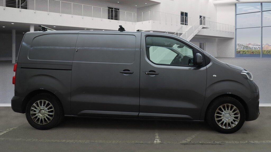 Used Toyota ProAce 2018 for sale - 77042140: Photo 3