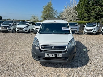 Used Peugeot Partner 2017 for sale - 78070086: Photo