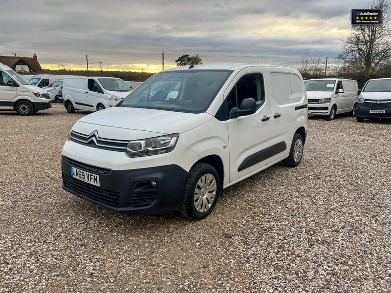 Used Citroen Berlingo 2020 for sale - 77041963: Photo 2