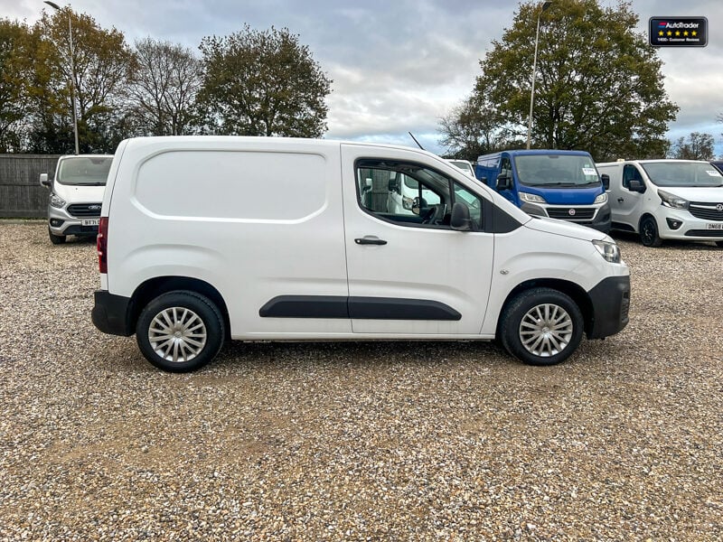 Used Citroen Berlingo 2020 for sale - 77041963: Photo 5