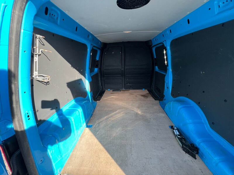 Used Volkswagen Caddy Maxi 2016 for sale - 77608017: Photo 12